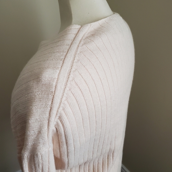ARITZIA-WILFRED Free 100% Wool V-Neck Cream Knit Sweater Size Small - Picture 5 of 10